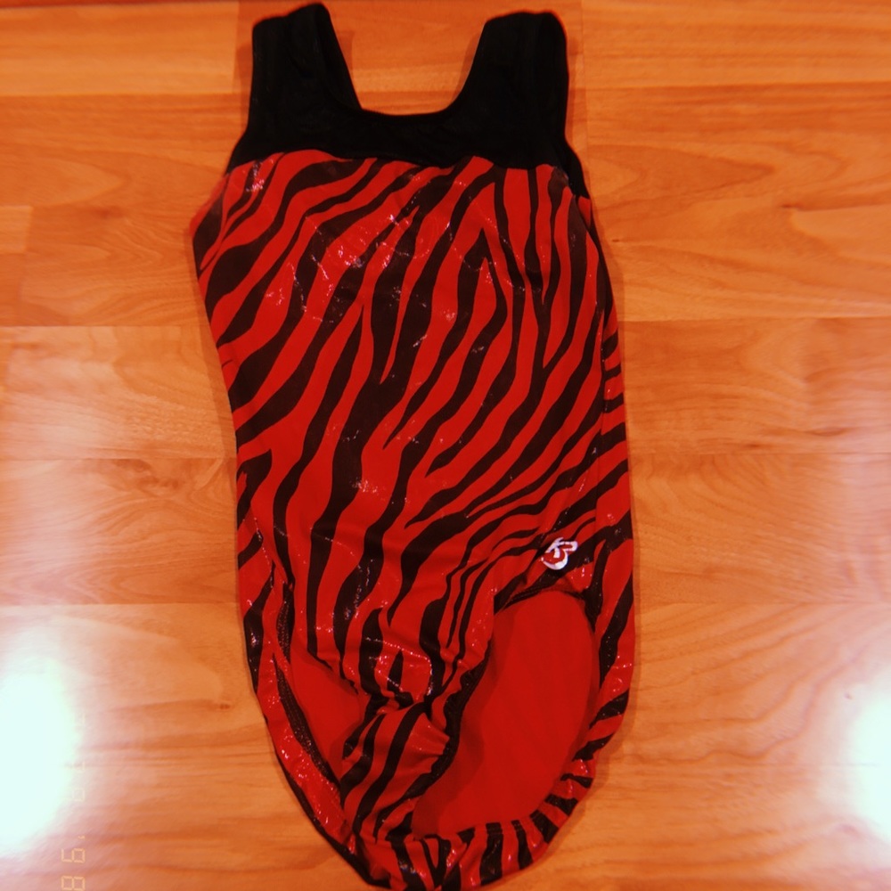 Gymnastic leotard